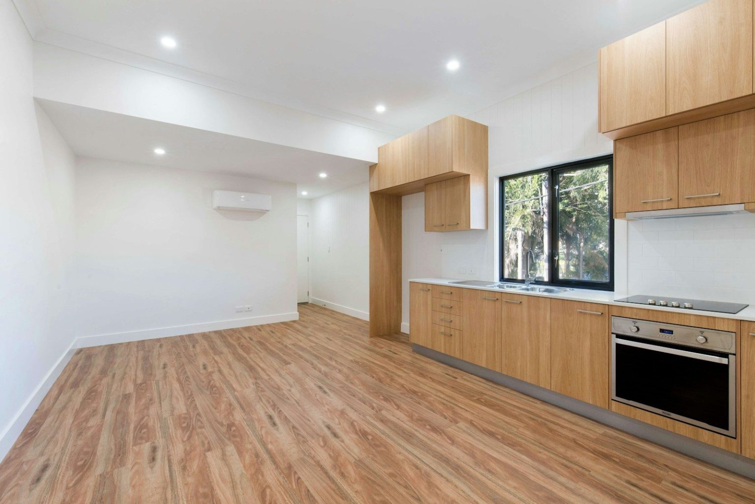 Photo by Steven Ungermann brown parquet floor